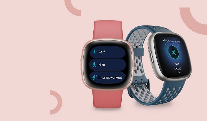 Fitbit Versa 4
