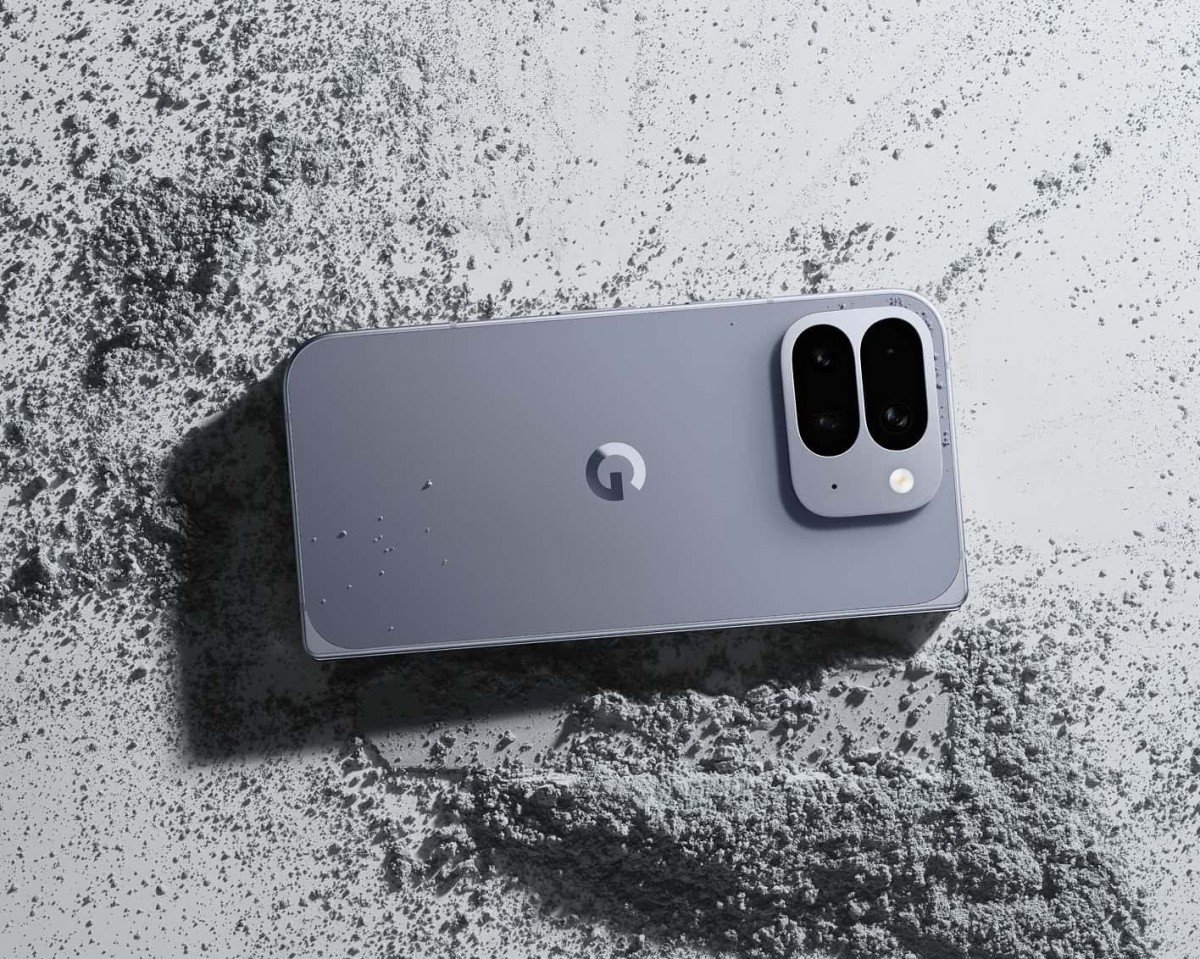 The new Google Pixel 10 Pro Fold in its two color options, Moonstone and Jade.