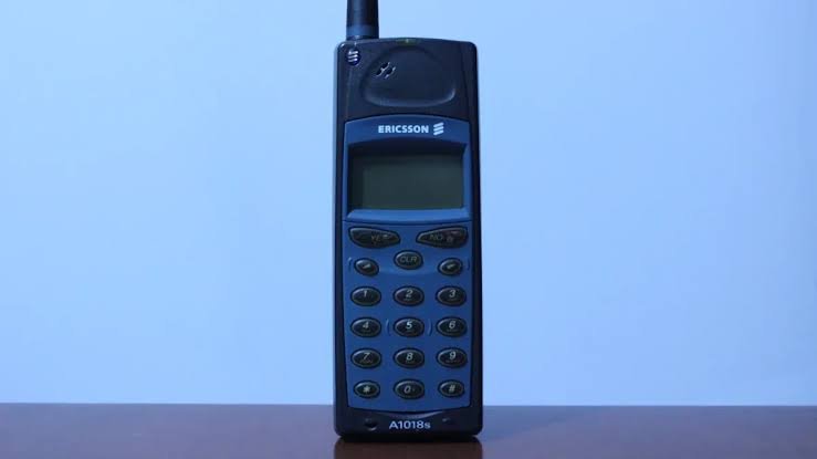 Satellite Phones vs Smartphones