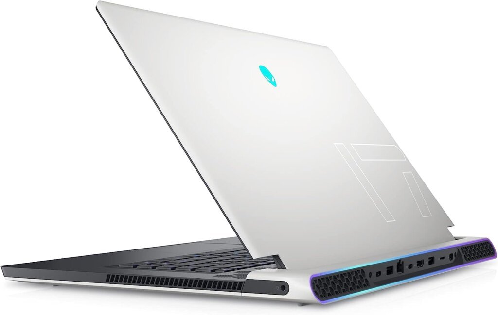 Alienware X17 R2 main image
