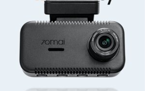 70mai launches new bank card-sized 4K dash cam with built-in screen and GPS