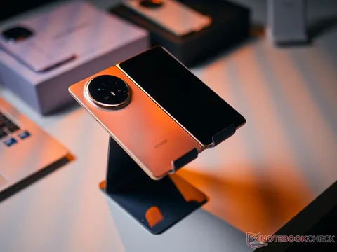 Honor Unveils Magic V6 Foldable Smartphone Globally