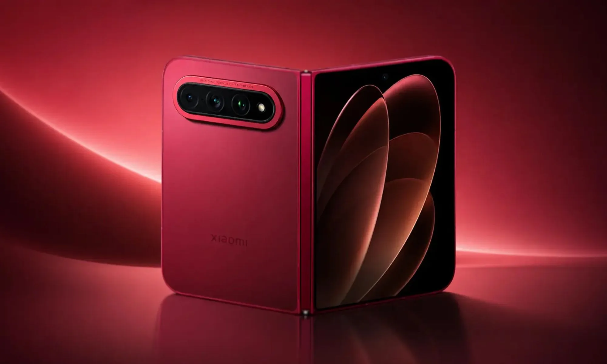 Xiaomi 18 Fold showcasing its wide mid-fold display and rear camera panel