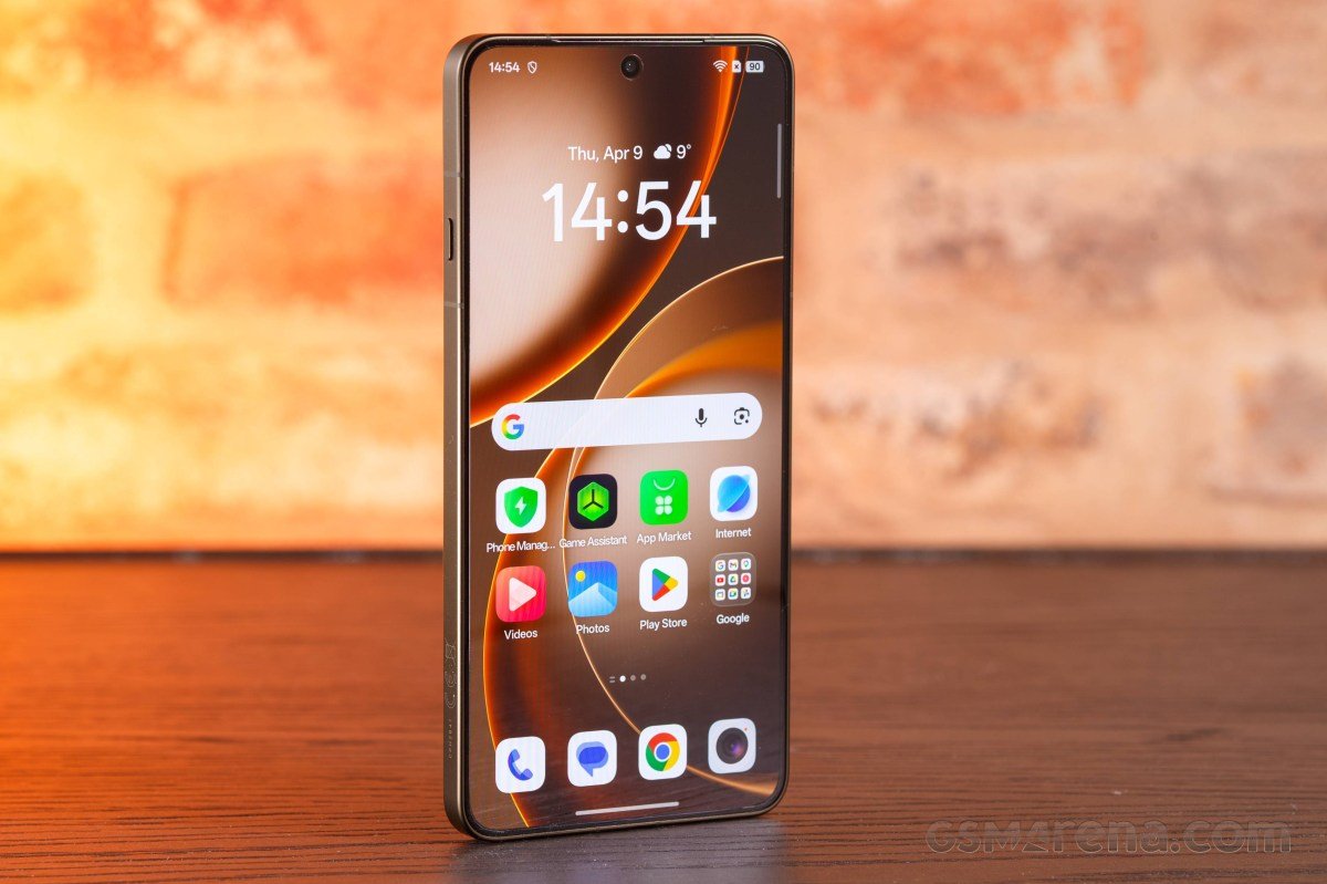 Oppo Find X10 Ultra chipset — current Find X9 Ultra shown