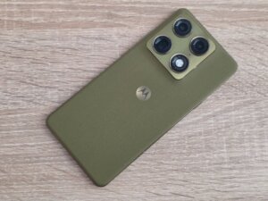 Motorola Signature 27 Price Leak Points to €1,594.90 Tag
